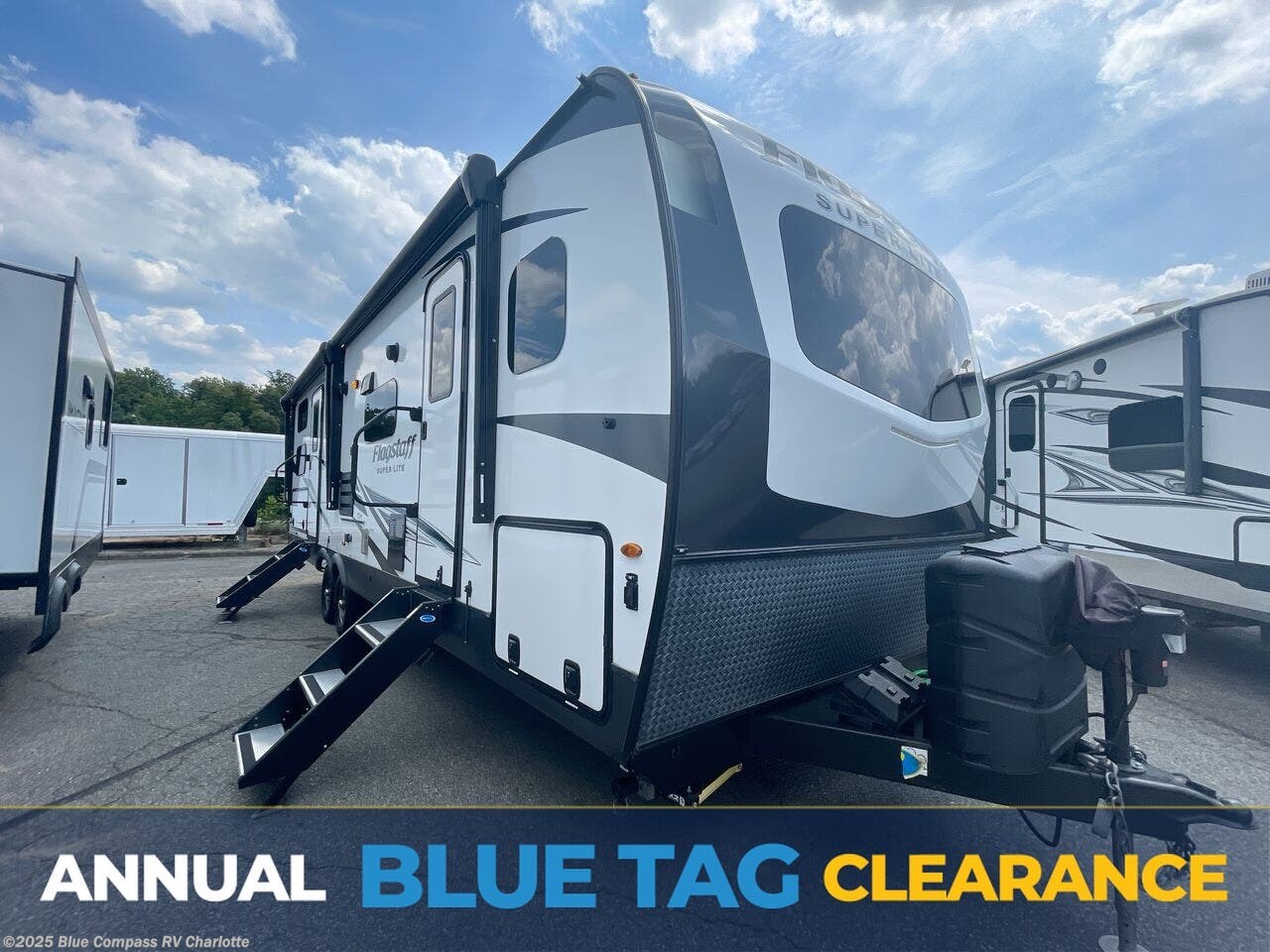 Email now about this 2022 Forest River Flagstaff Super Lite 27BHWS! Used 2022 Forest River Flagstaff Super Lite 27BHWS available in Concord, North Carolina