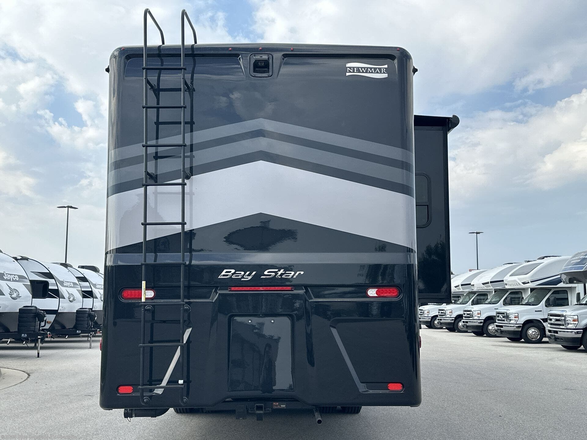 New 2026 Newmar Bay Star 3609 available in Concord, North Carolina