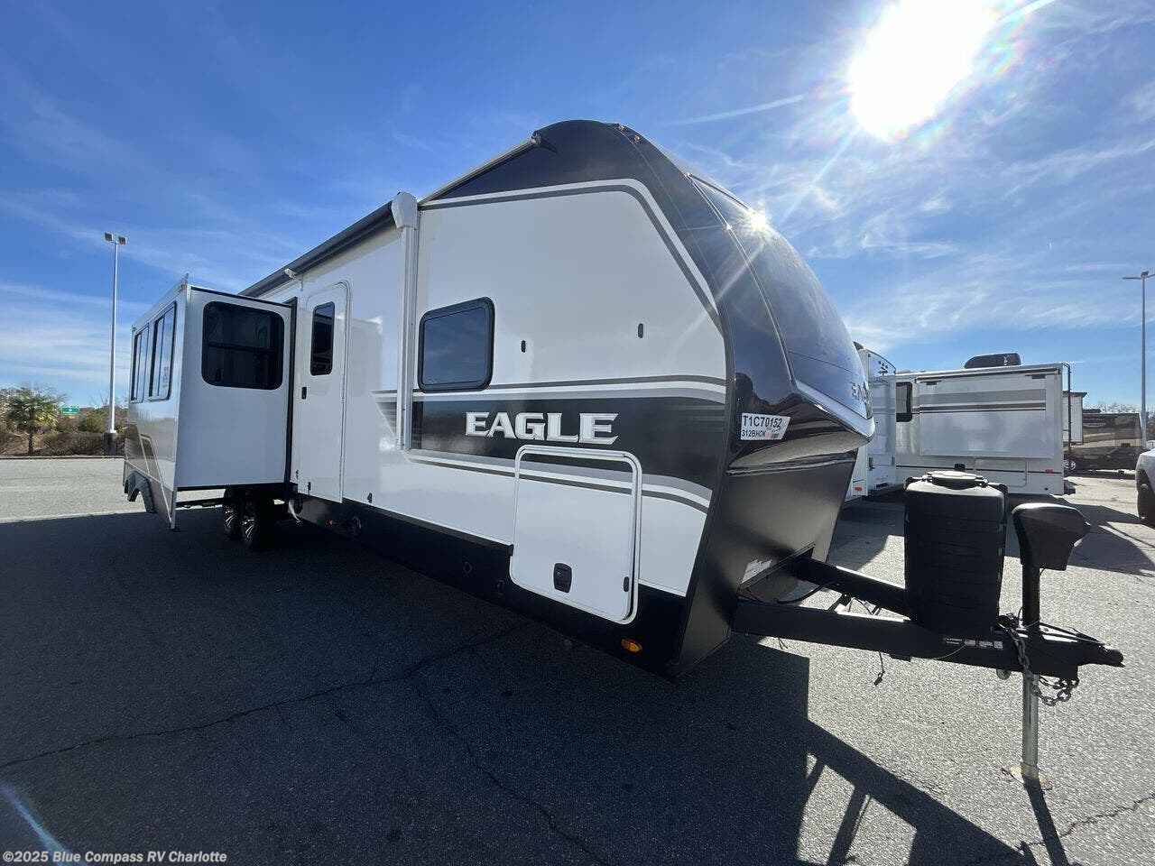 Contact us now about this 2026 Jayco Eagle HT 312BHOK! 2026 Eagle HT 312BHOK by Jayco from Blue Compass RV Charlotte in Concord, North Carolina