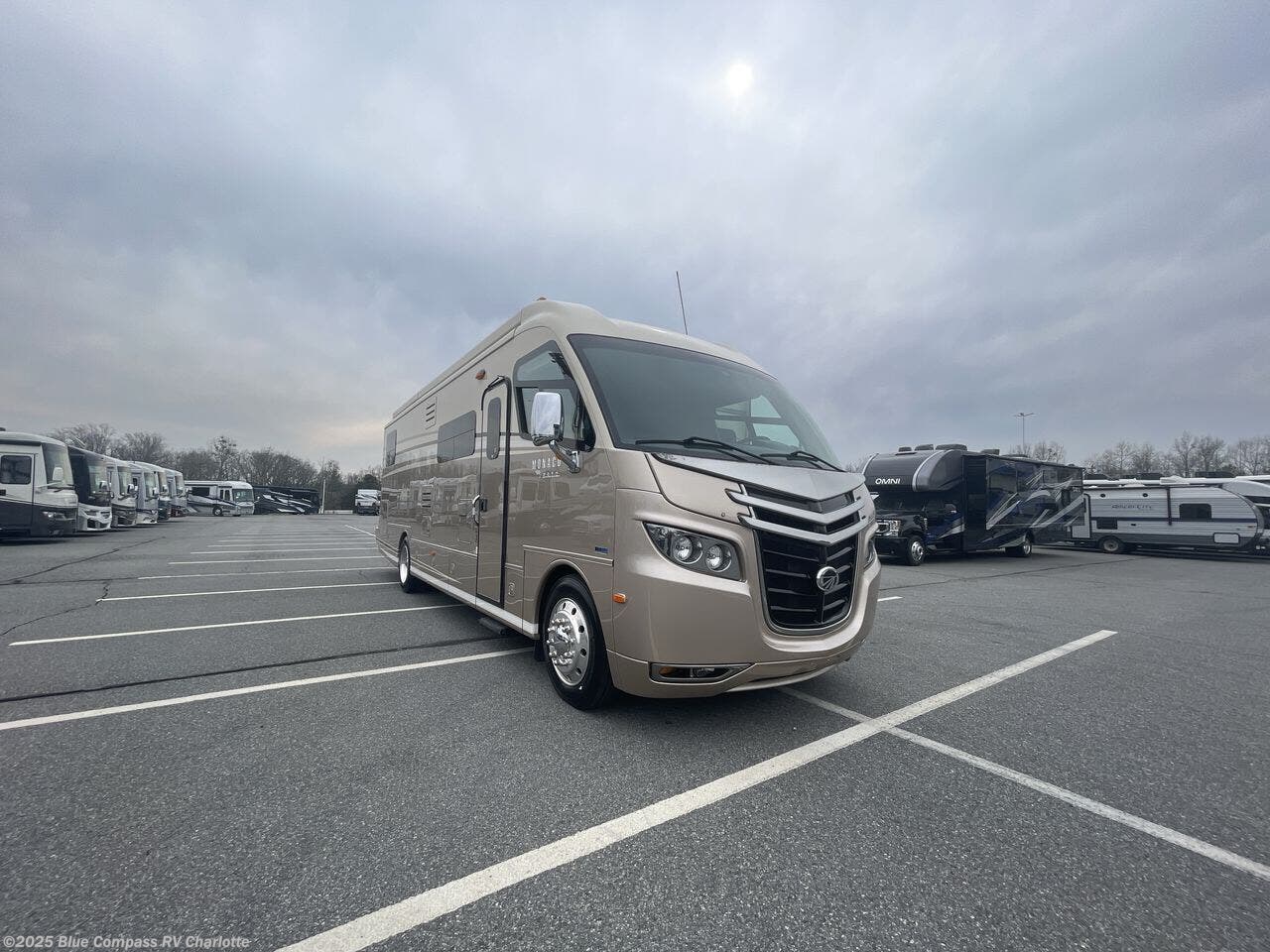 Call now about this 2011 Monaco RV Vesta 32 PBS! 2011 Monaco RV Vesta 32 PBS - Used Class A For Sale by Blue Compass RV Charlotte in Concord, North Carolina