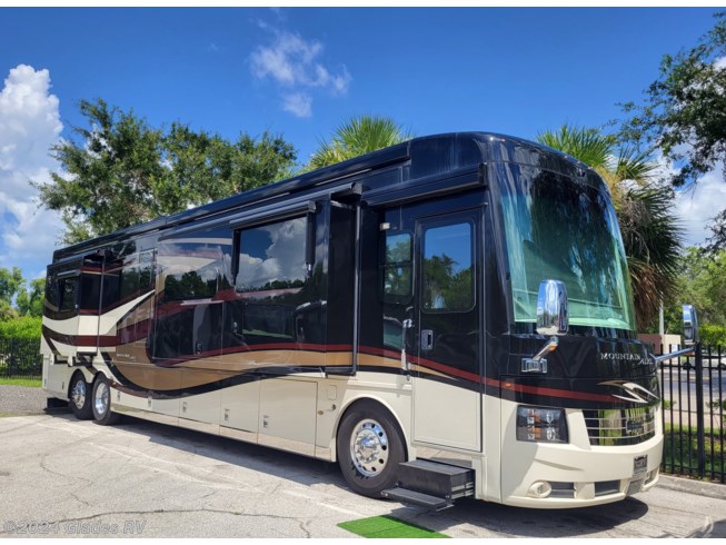 2019 Newmar Mountain Aire 4550 - Used Diesel Pusher For Sale by Glades RV in Fort Myers, Florida