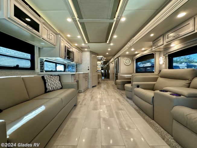 2021 Ventana 4037 by Newmar from Glades RV in Fort Myers, Florida