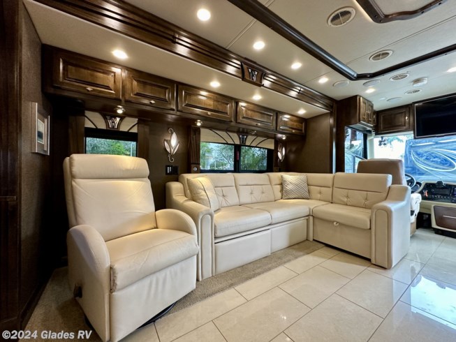 2016 Phaeton 40 AH by Tiffin from Glades RV in Fort Myers, Florida