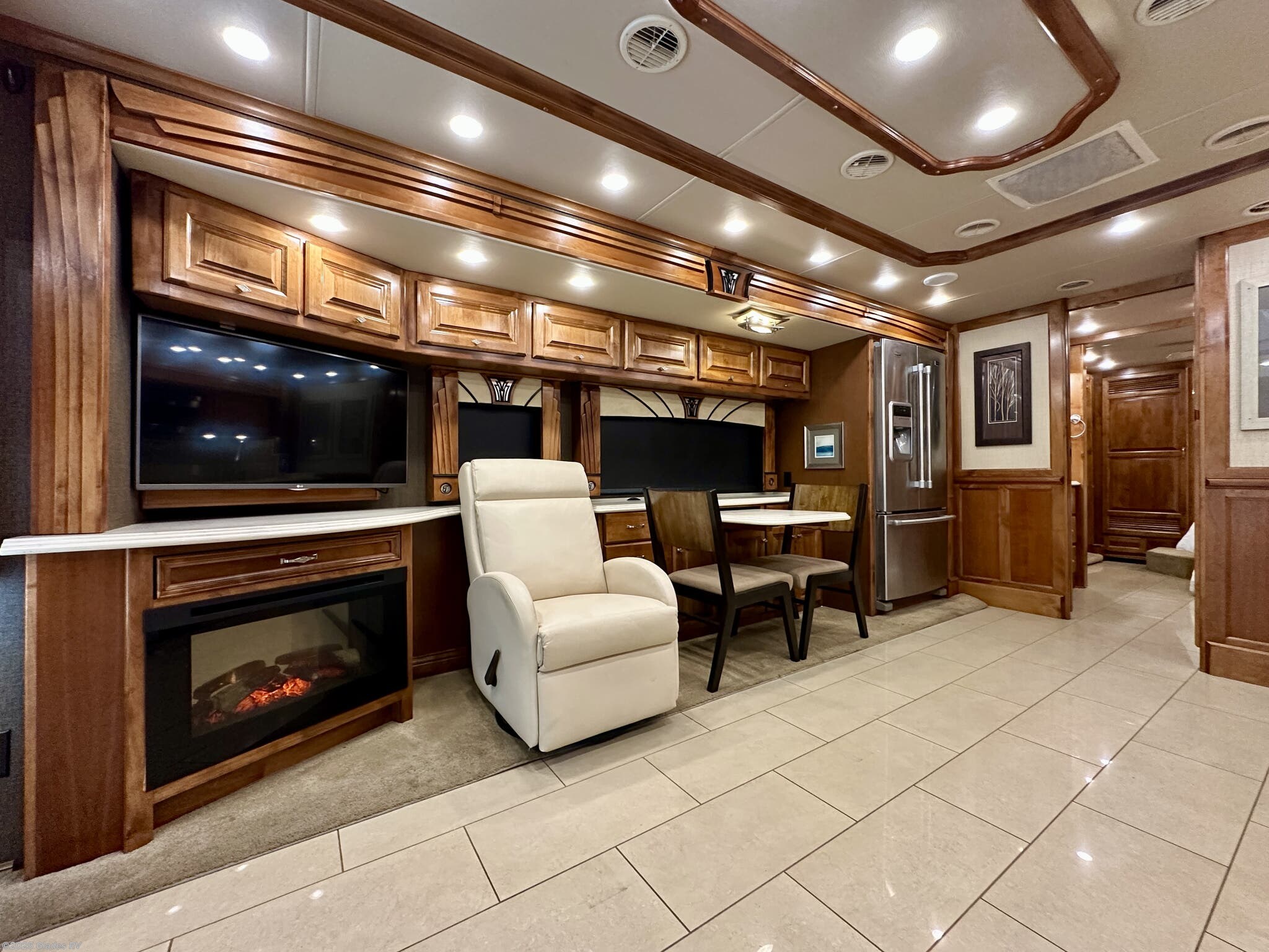 Contact us now about this 2016 Tiffin Phaeton 36 GH! 2016 Phaeton 36 GH by Tiffin from Glades RV in Fort Myers, Florida