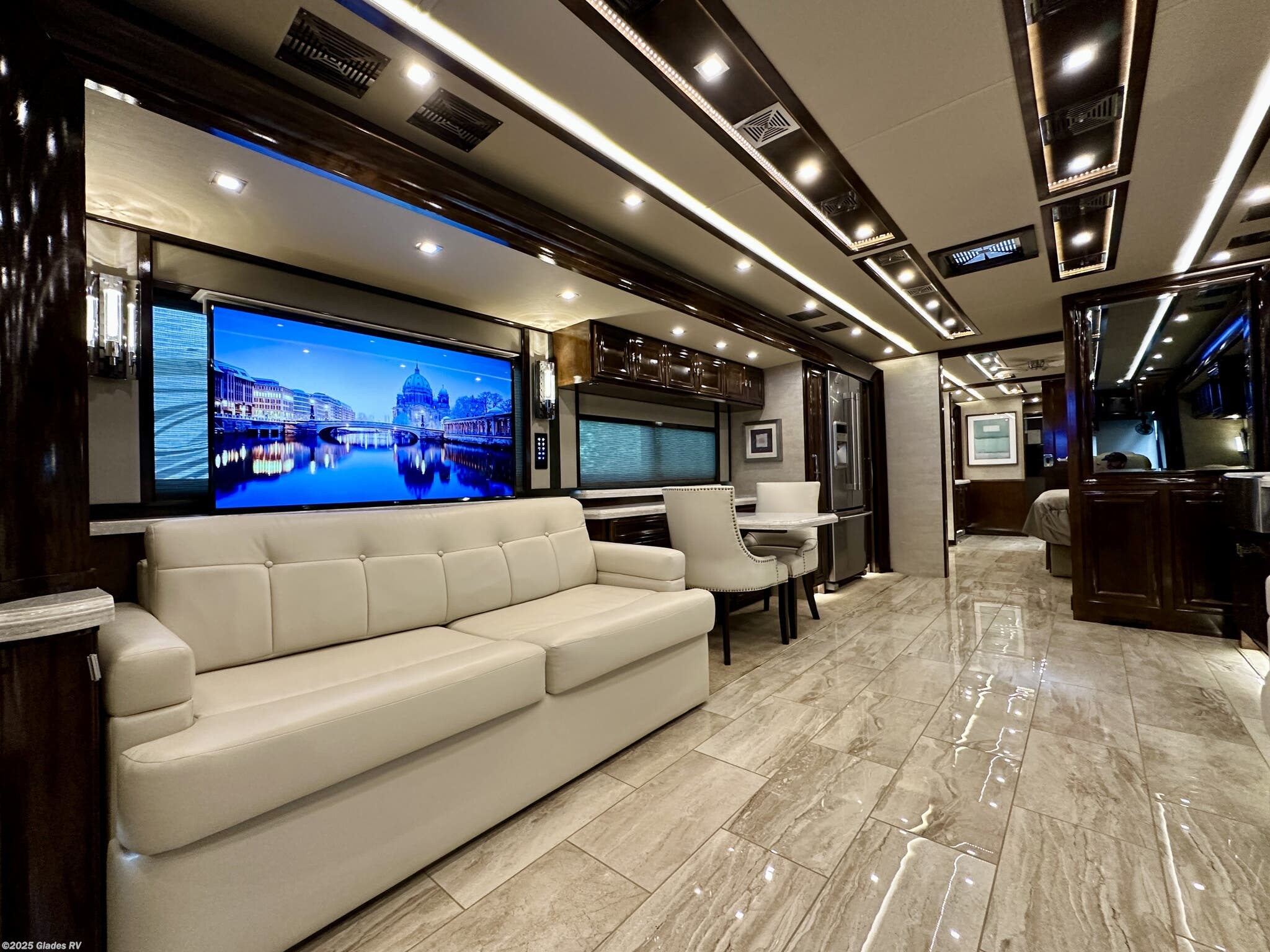 Contact us now about this 2019 Tiffin Allegro Bus 45 OPP! 2019 Allegro Bus 45 OPP by Tiffin from Glades RV in Fort Myers, Florida