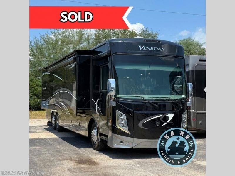Email now about this 2022 Thor Motor Coach Venetian B42! Used 2022 Thor Motor Coach Venetian B42 available in DeBary, Florida