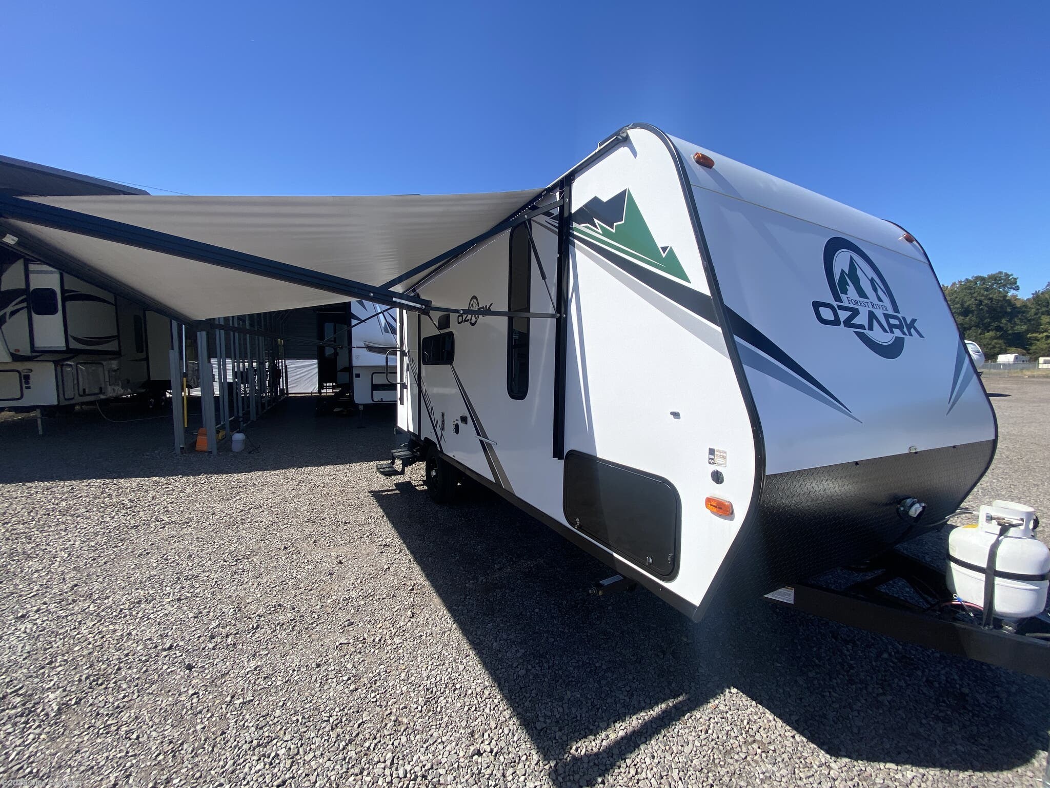 Contact us now about this 2022 Forest River Ozark 1800QS! 2022 Ozark 1800QS by Forest River from Nice Campers in Russellville, Arkansas