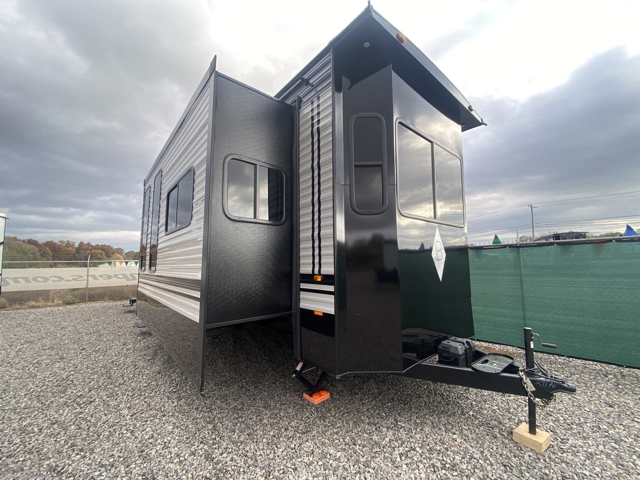 Contact us now about this 2025 Recreation by Design Bay Point 391 IK2B! 2025 Bay Point 391 IK2B by Recreation by Design from Nice Campers in Russellville, Arkansas
