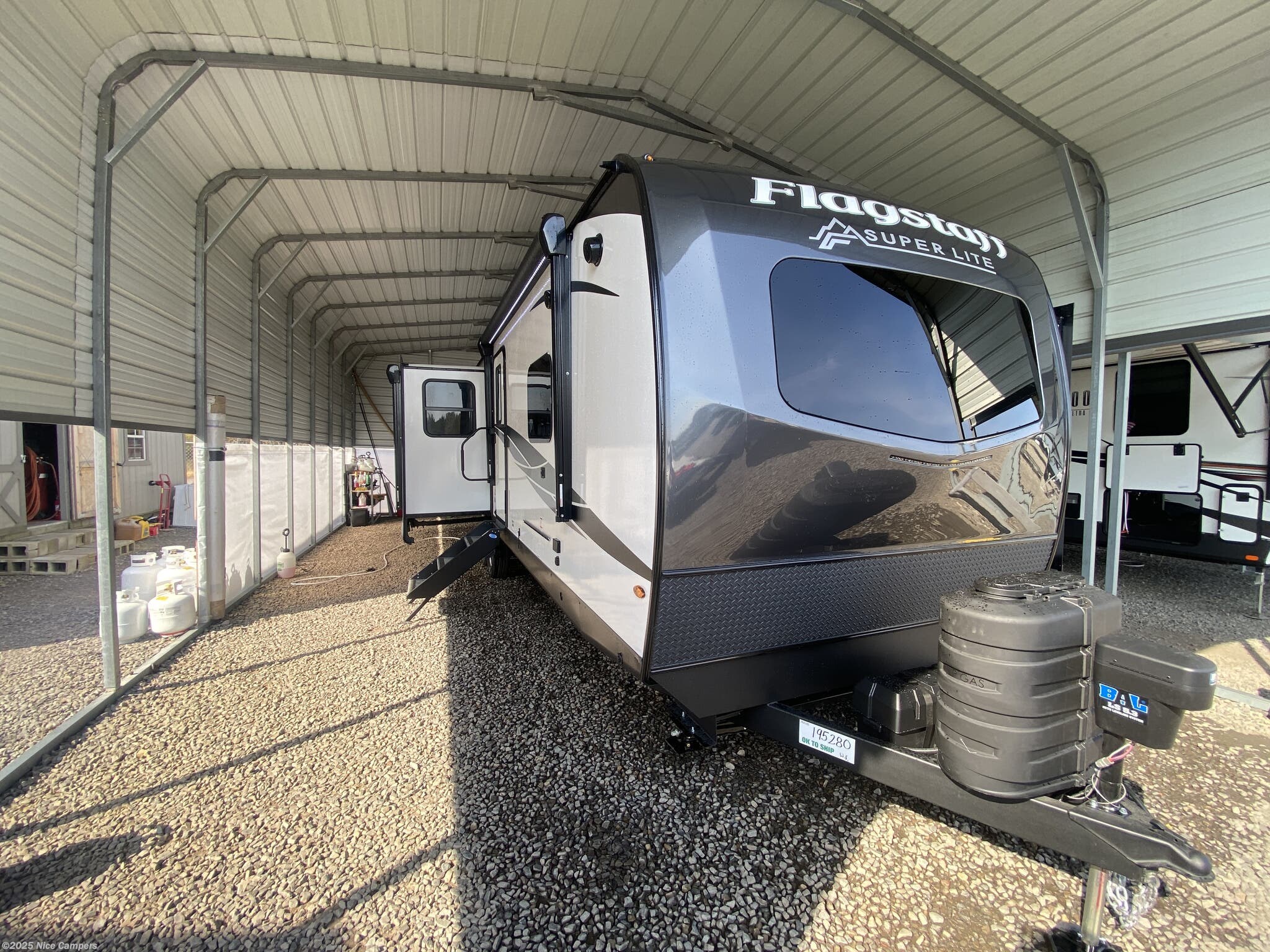 Contact us now about this 2025 Forest River Flagstaff Super Lite 29RLBS! 2025 Flagstaff Super Lite 29RLBS by Forest River from Nice Campers in Russellville, Arkansas