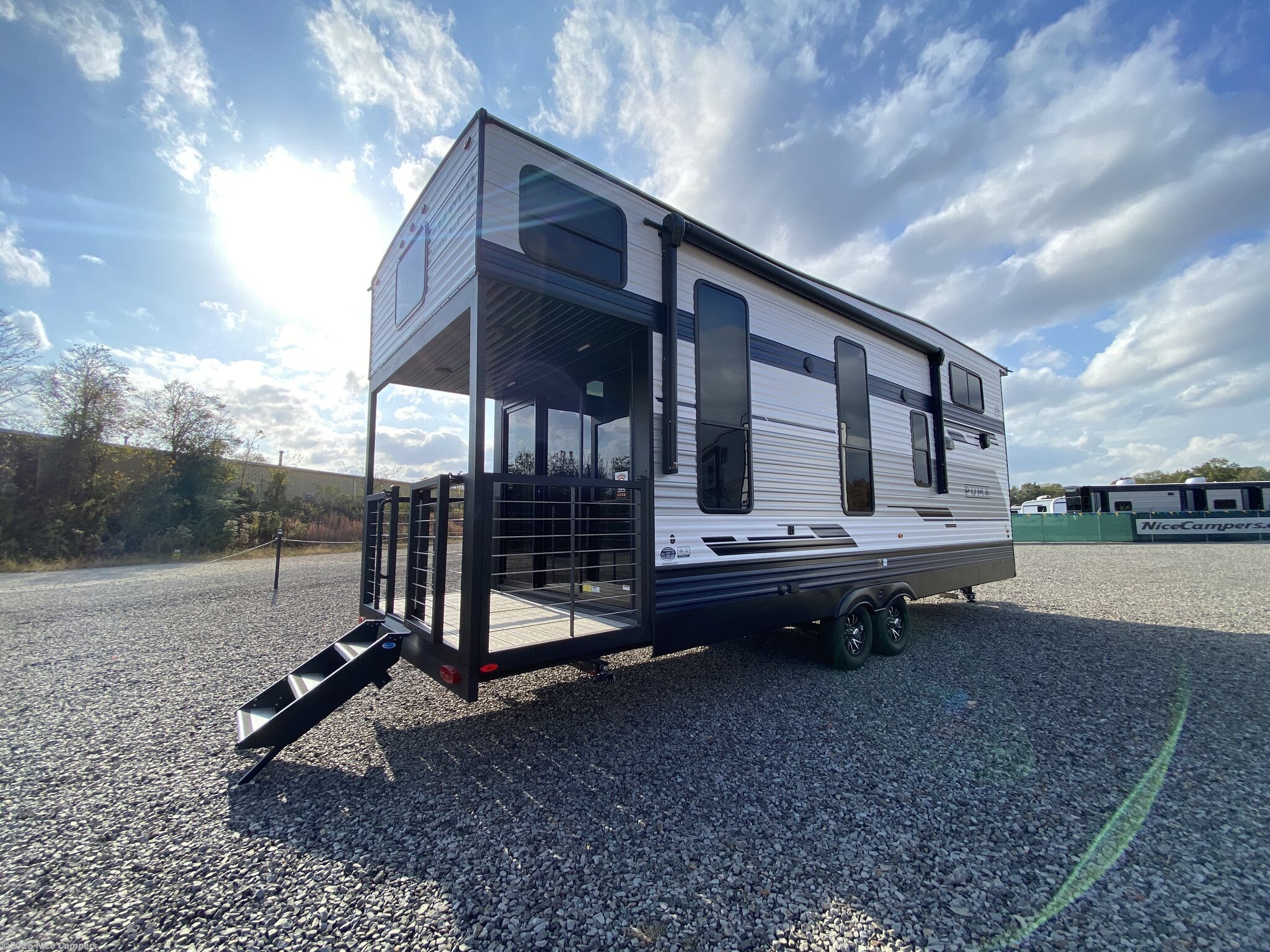Contact us now about this 2025 Palomino Puma 260MiniLFT! 2025 Puma 260MiniLFT by Palomino from Nice Campers in Russellville, Arkansas