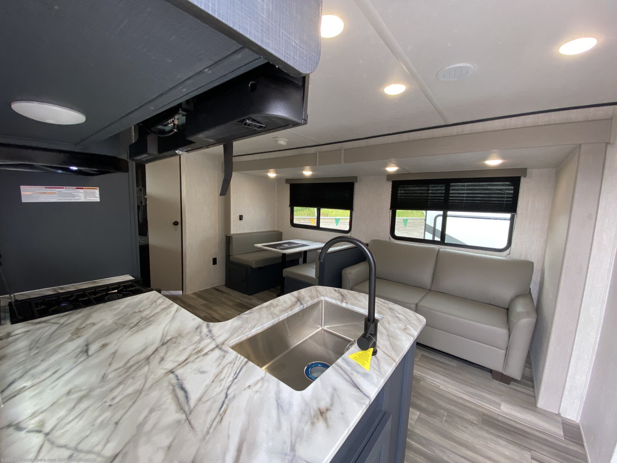 New 2026 Coachmen Apex X Series 26BHX available in Russellville, Arkansas