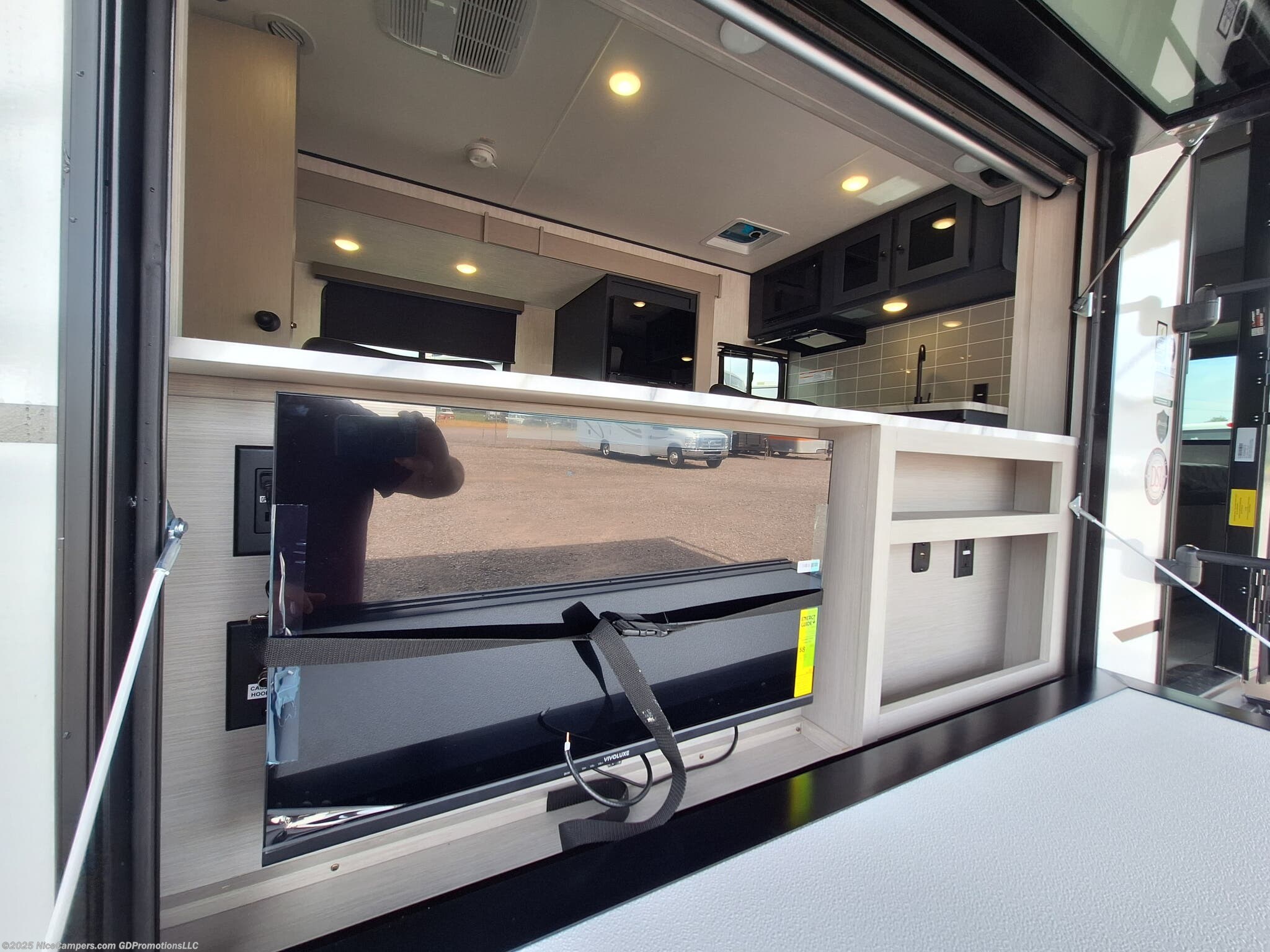 Contact us now about this 2026 Coachmen Apex Ultra-Lite 242BARV! 2026 Apex Ultra-Lite 242BARV by Coachmen from NiceCampers.com in Russellville, Arkansas