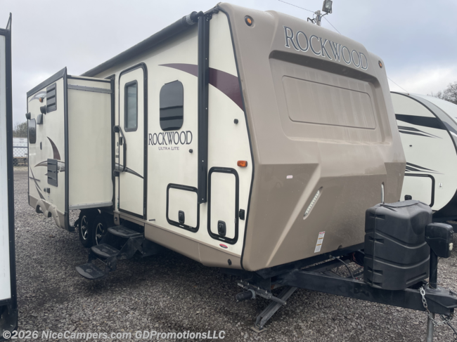 2018 Forest River Rockwood Ultra Lite 2304DS