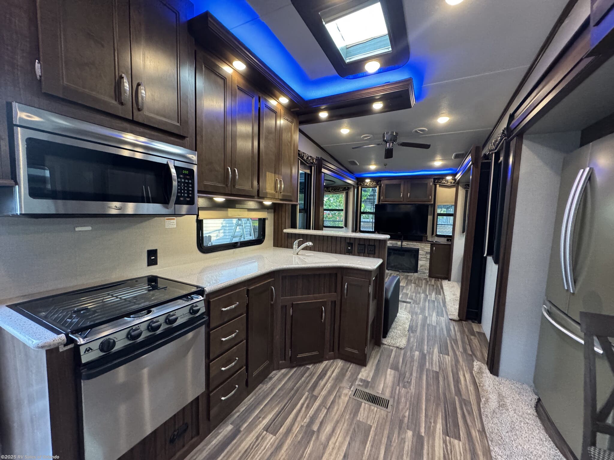 Contact us now about this 2017 Keystone Montana High Country 379RD! 2017 Montana High Country 379RD by Keystone from RV Sales of Orlando in Longwood, Florida