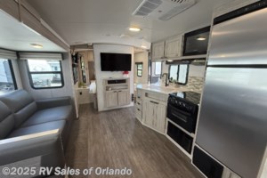 2023 Cruiser RV Shadow Cruiser SC280QBS