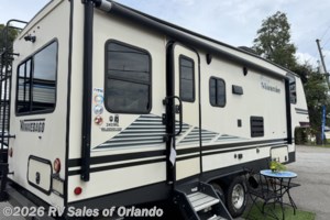 2020 Winnebago Micro Minnie 5th Wheel 2405RL