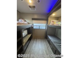 2018 Forest River Cherokee Arctic Wolf Suite 315TBH8 - Used Fifth Wheel for sale by RV Sales of Orlando in Longwood, Florida
