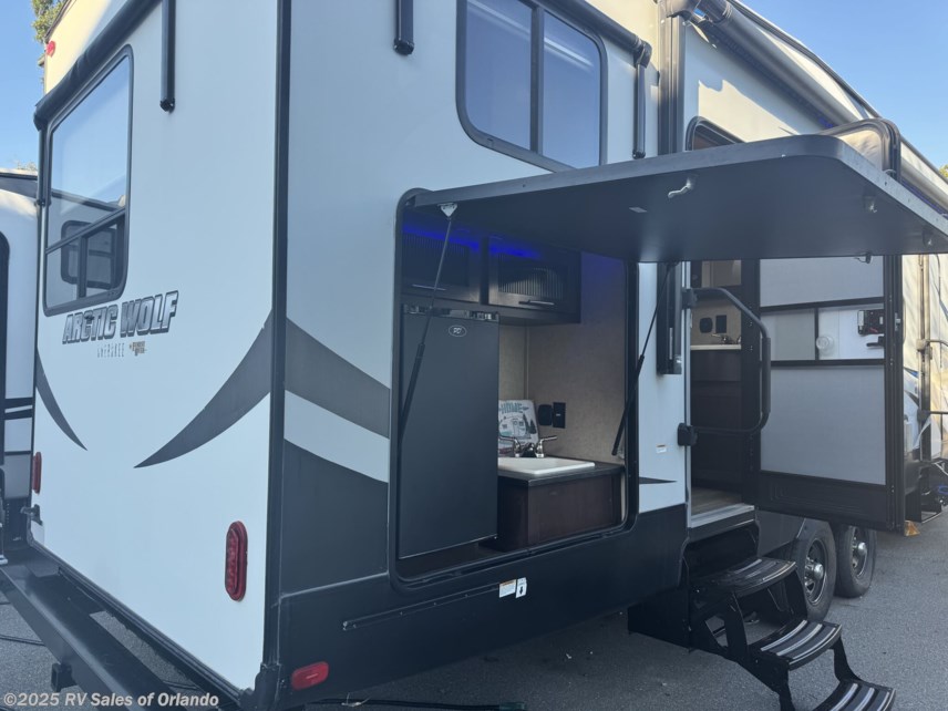 Used 2018 Forest River Cherokee Arctic Wolf Suite 315TBH8 available in Longwood, Florida
