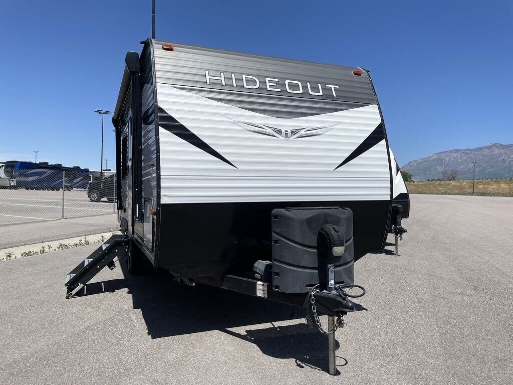Contact us now about this 2020 Keystone Hideout 195IHSW! 2020 Hideout 195IHSW by Keystone from Blue Compass RV Ogden in Marriott-Slaterville, Utah