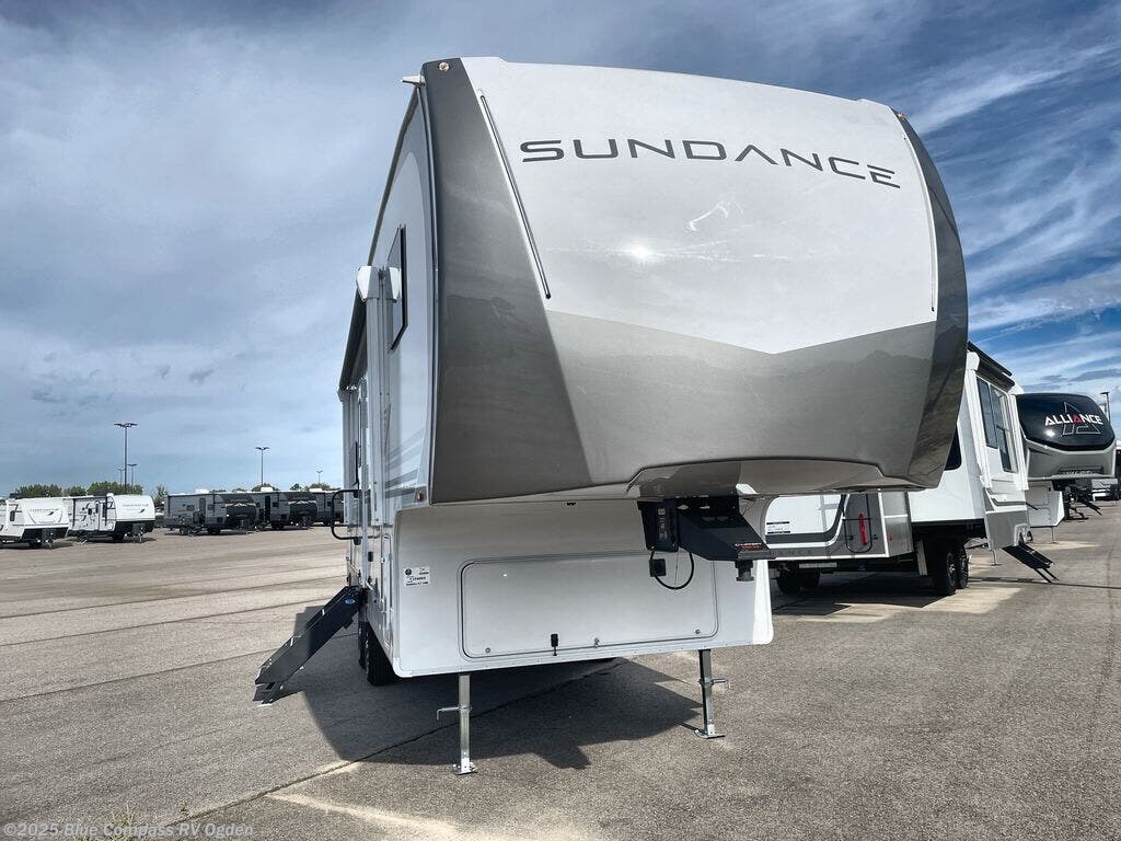 Contact us now about this 2026 Heartland Sundance FW24ML! 2026 Sundance FW24ML by Heartland from Blue Compass RV Ogden in Marriott-Slaterville, Utah