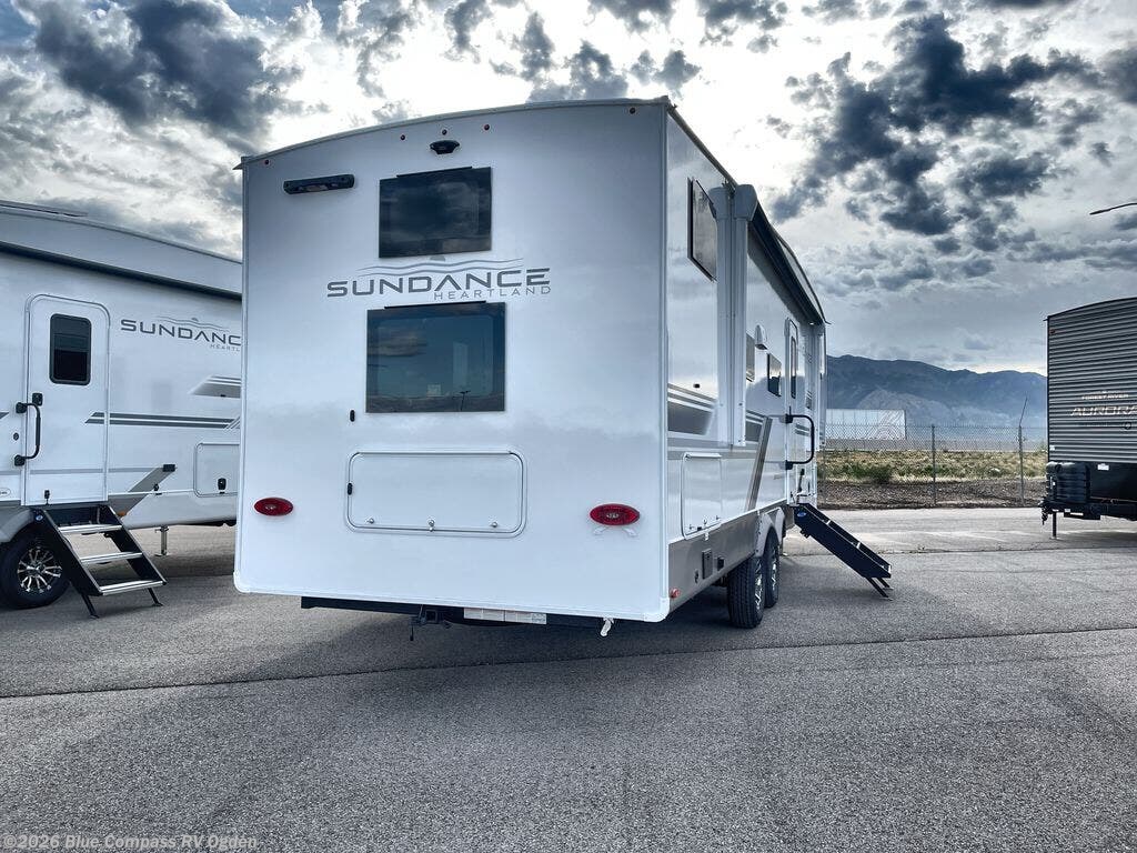 Call now about this 2026 Heartland Sundance XLT FW 28DB! 2026 Heartland Sundance XLT FW 28DB - New Fifth Wheel For Sale by Blue Compass RV Ogden in Marriott-Slaterville, Utah