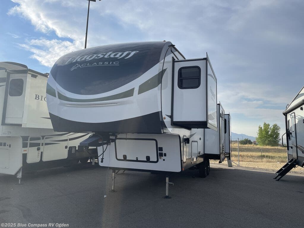 Used 2023 Forest River Flagstaff Classic FLASGSTAFF 529rlbs Fw available in Marriott-Slaterville, Utah
