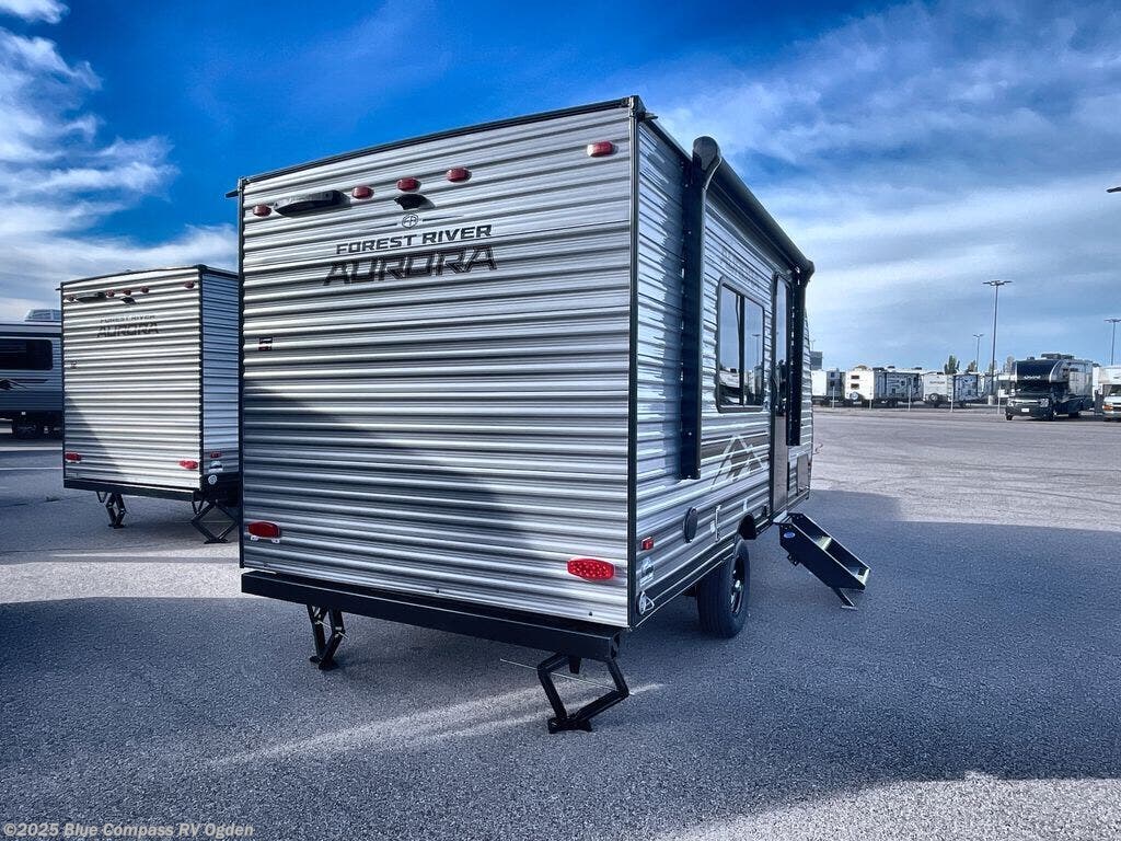 Contact us now about this 2026 Forest River Aurora Light 15RBX! 2026 Aurora Light 15RBX by Forest River from Blue Compass RV Ogden in Marriott-Slaterville, Utah