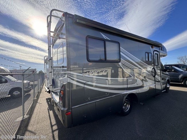 2009 Pulse 24D by Fleetwood from Timberlake RV in Lynchburg, Virginia