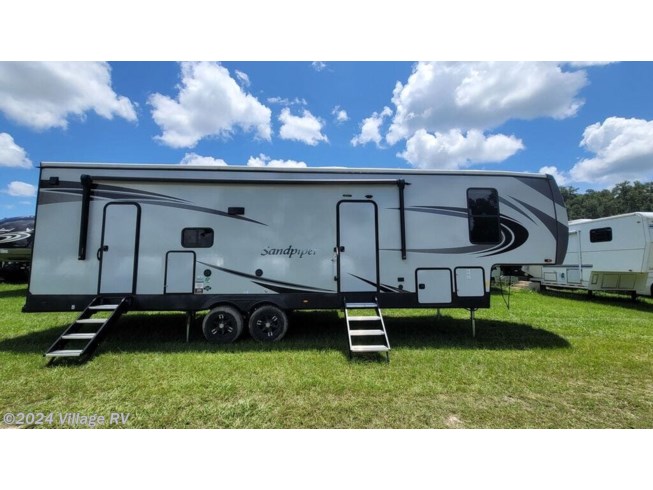 2023 Forest River Sandpiper 3330BH - New Fifth Wheel For Sale by Village RV in Ocala, Florida