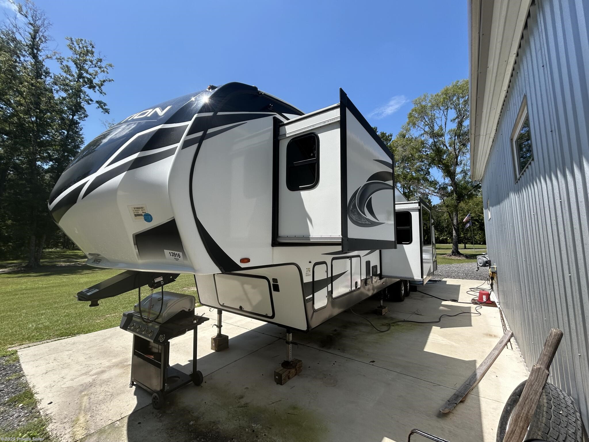 Contact us now about this 2021 Grand Design Reflection 367BHS! 2021 Reflection 367BHS by Grand Design from For Sale By Owner in Ocala, Florida