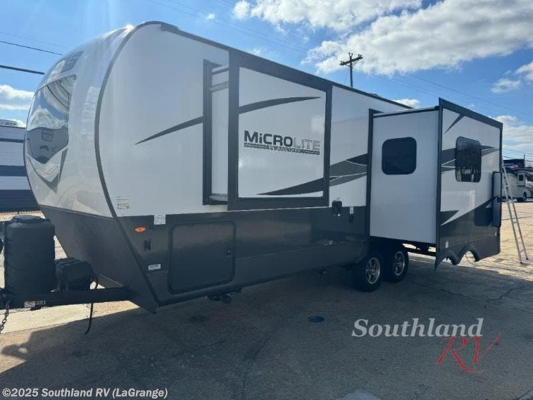 Email now about this 2025 Forest River Flagstaff Micro Lite 25SRK! New 2025 Forest River Flagstaff Micro Lite 25SRK available in LaGrange, Georgia