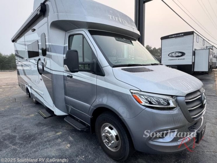 Email now about this 2026 Tiffin Wayfarer 25 XRW! New 2026 Tiffin Wayfarer 25 XRW available in LaGrange, Georgia