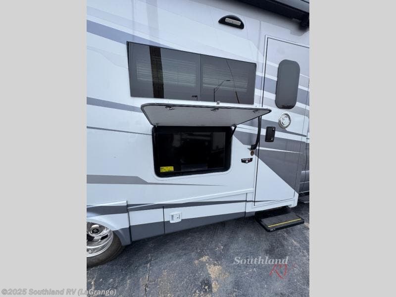 New 2026 Tiffin Wayfarer 25 XRW available in LaGrange, Georgia