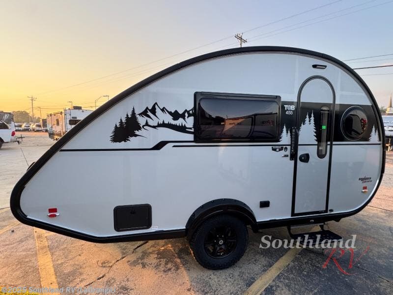 Contact us now about this 2026 NuCamp TAB 400 Black Canyon! 2026 TAB 400 Black Canyon by NuCamp from Southland RV in LaGrange, Georgia
