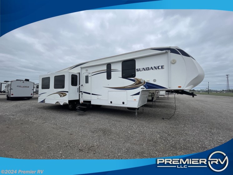 Used 2013 Heartland Sundance 3270RES available in Blue Grass, Iowa