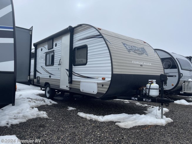 2017 Forest River Wildwood X-Lite FSX 186RB - Used Travel Trailer For Sale by Premier RV  in Blue Grass, Iowa