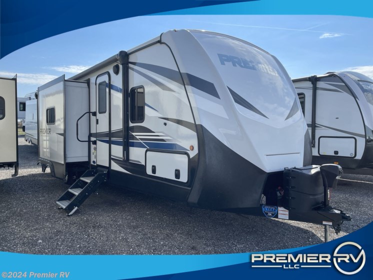 Used 2021 Keystone Bullet Premier 26RBPR available in Blue Grass, Iowa