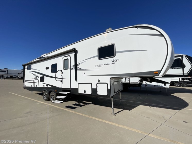 Email now about this 2018 Highland Ridge Open Range Ultra Lite 2950BH! Used 2018 Highland Ridge Open Range Ultra Lite 2950BH available in Blue Grass, Iowa