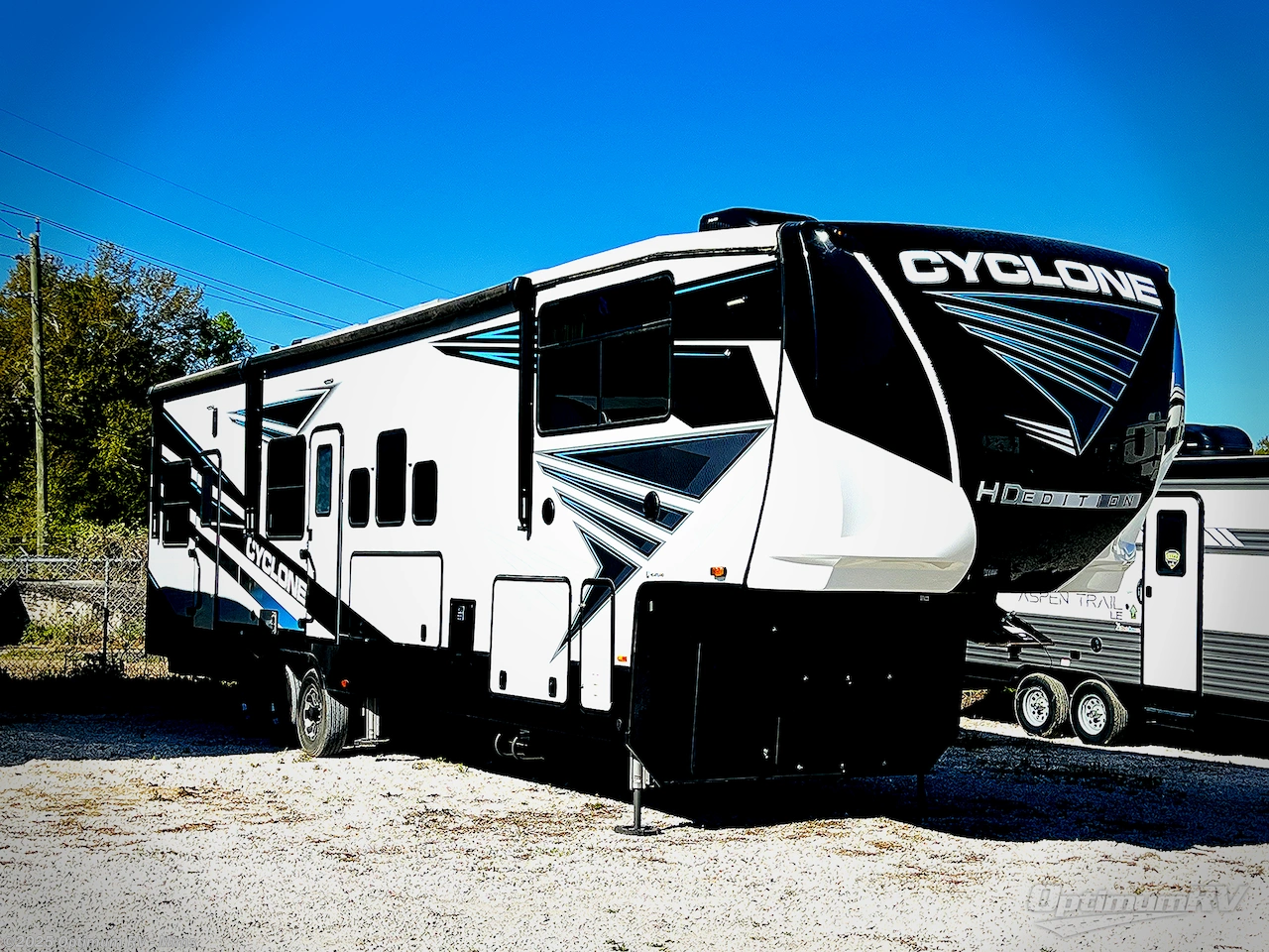 Email now about this 2022 Heartland Cyclone 4007! Used 2022 Heartland Cyclone 4007 available in Mims, Florida