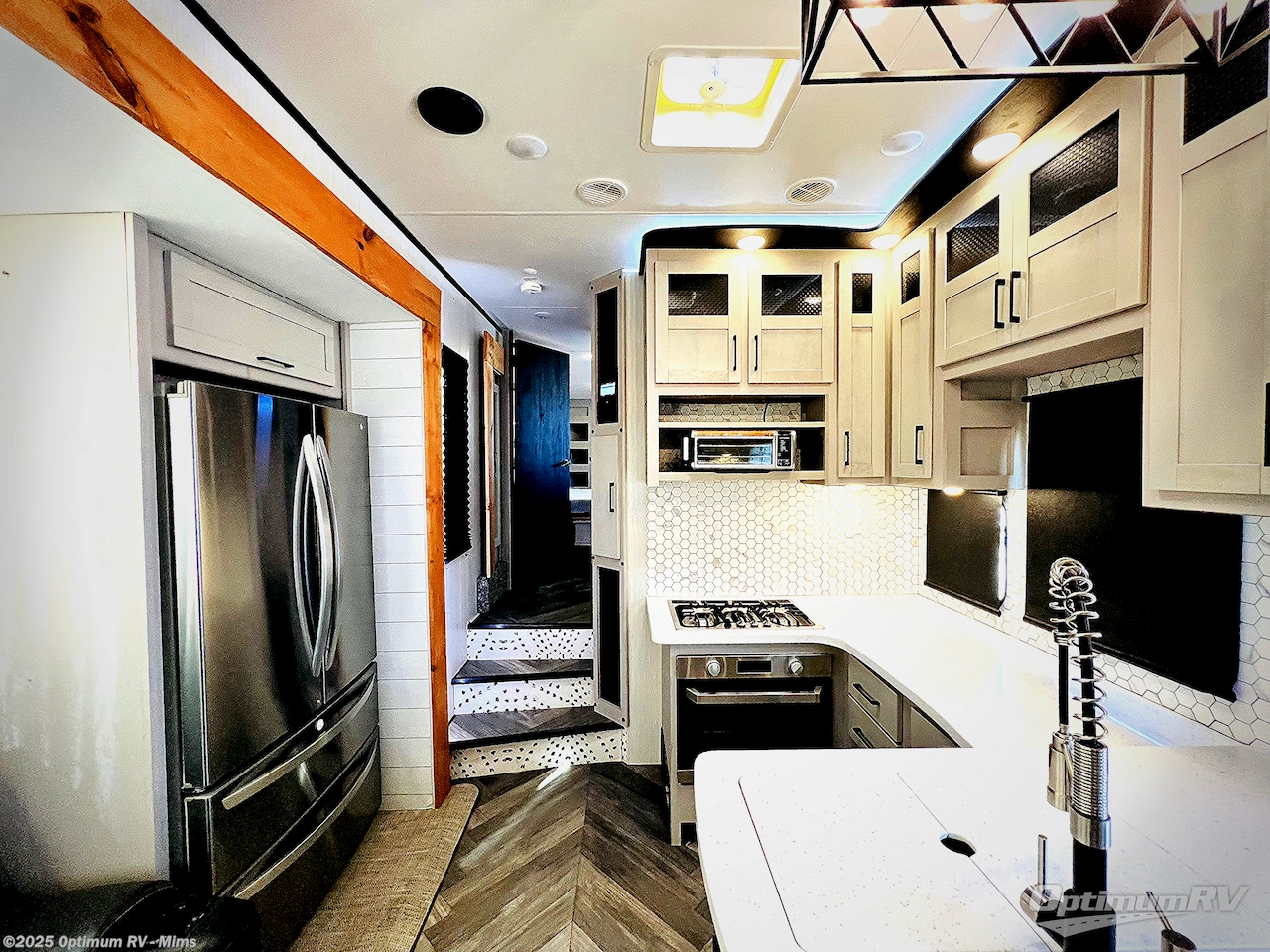 Call now about this 2022 Heartland Cyclone 4007! 2022 Heartland Cyclone 4007 - Used Fifth Wheel For Sale by Optimum RV - Mims in Mims, Florida features Awning, Slideout
