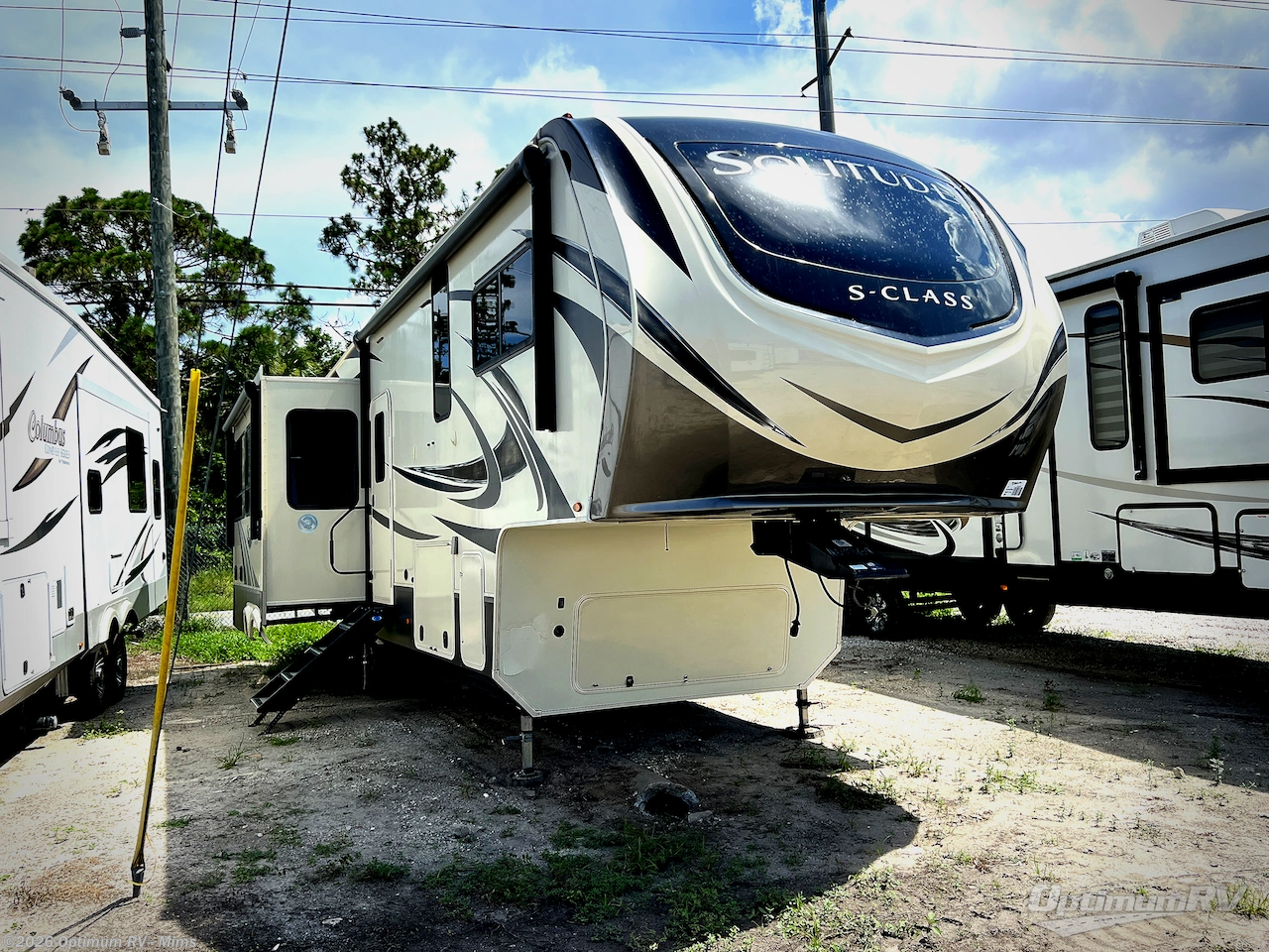 Email now about this 2021 Grand Design Solitude S-Class 2930RL! Used 2021 Grand Design Solitude S-Class 2930RL available in Mims, Florida