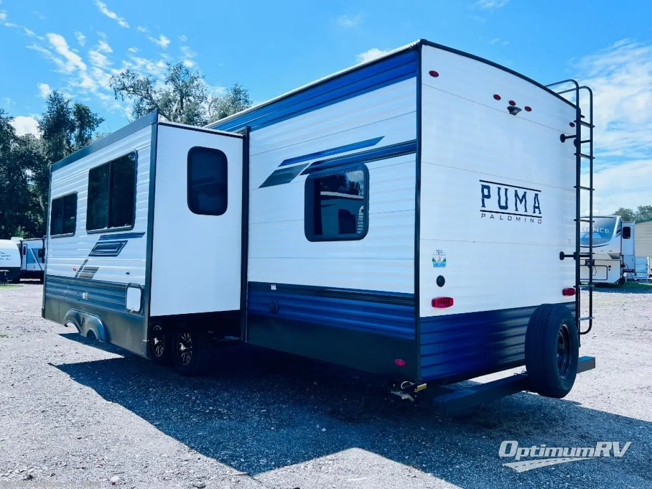 Call now about this 2025 Palomino Puma 28BHSS! 2025 Palomino Puma 28BHSS - New Travel Trailer For Sale by Optimum RV - Mims in Mims, Florida features Slideout, Awning