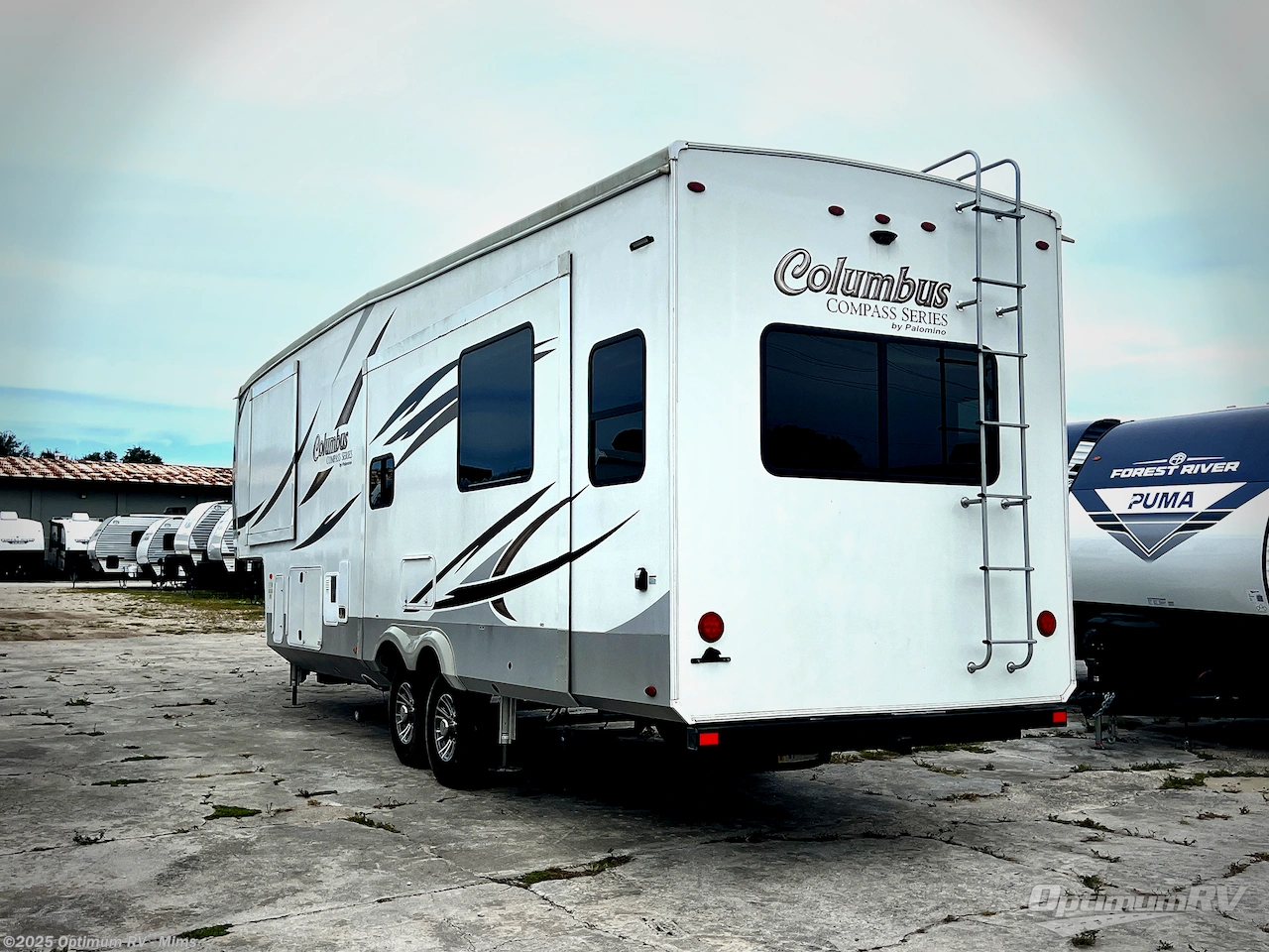 Contact us now about this 2021 Palomino Columbus Compass 298RLC! 2021 Columbus Compass 298RLC by Palomino from Optimum RV - Mims in Mims, Florida