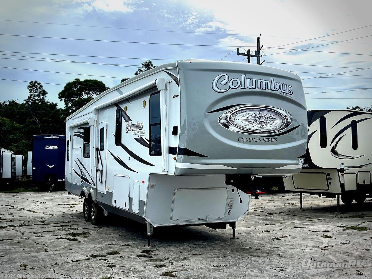 Email now about this 2021 Palomino Columbus Compass 298RLC! Used 2021 Palomino Columbus Compass 298RLC available in Mims, Florida