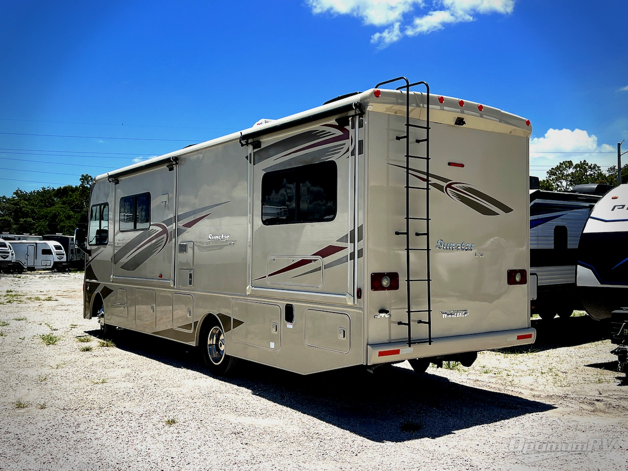 Contact us now about this 2016 Itasca Sunstar LX 30T! 2016 Sunstar LX 30T by Itasca from Optimum RV - Mims in Mims, Florida