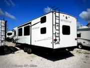 Contact us now about this 2022 Venture RV Stratus Ultra-Lite SR291VQB! 2022 Stratus Ultra-Lite SR291VQB by Venture RV from Optimum RV - Mims in Mims, Florida