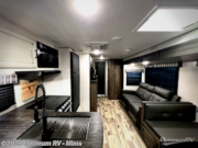 Used 2022 Venture RV Stratus Ultra-Lite SR291VQB available in Mims, Florida