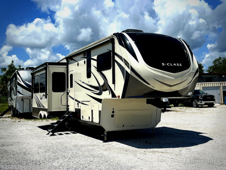 Email now about this 2019 Grand Design Solitude S-Class 2930RL! Used 2019 Grand Design Solitude S-Class 2930RL available in Mims, Florida