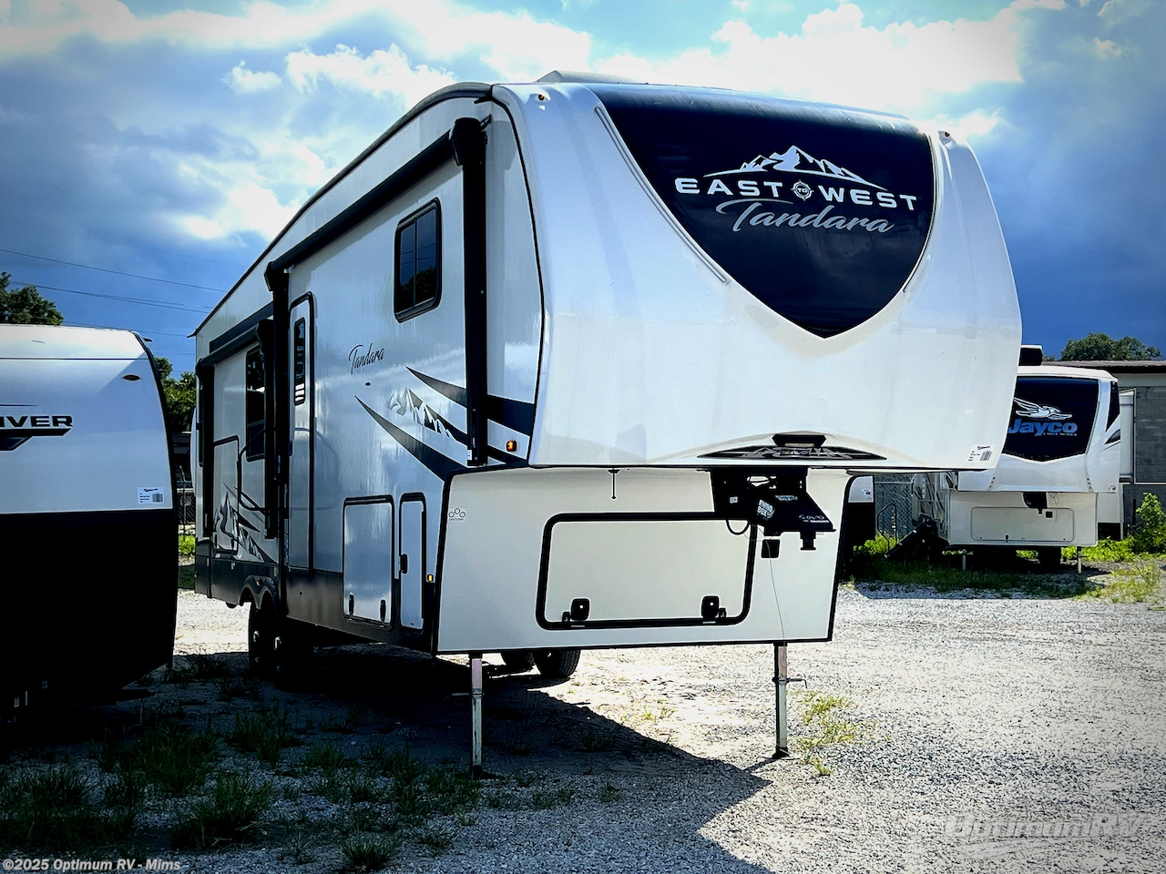 Email now about this 2023 East to West Tandara 321RLOK! Used 2023 East to West Tandara 321RLOK available in Mims, Florida