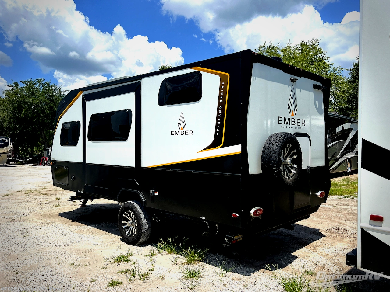 Call now about this 2023 Ember RV Overland Series 191MDB! 2023 Ember RV Overland Series 191MDB - Used Travel Trailer For Sale by Optimum RV - Mims in Mims, Florida features Awning, Slideout